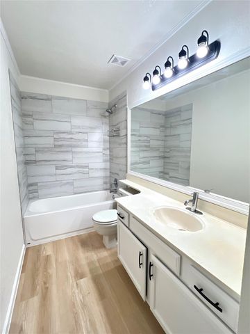 12215 Fetlock Drive, Houston, TX 77065