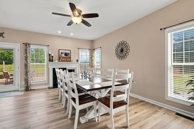 847 Nathan Dr, Columbia, TN 38401
