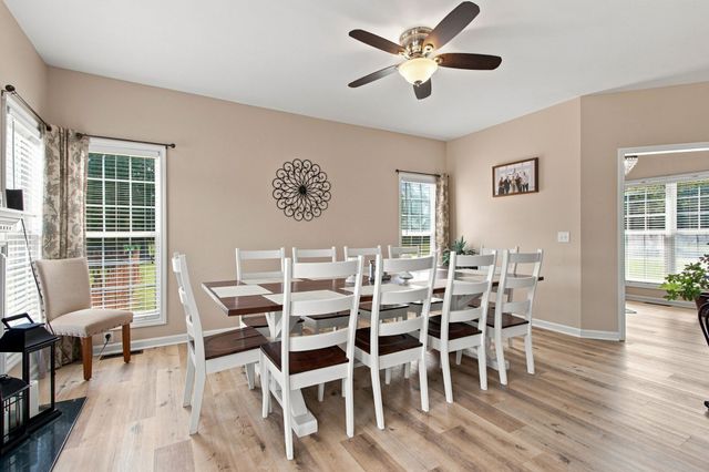 847 Nathan Dr, Columbia, TN 38401