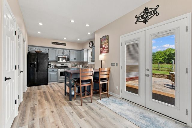 847 Nathan Dr, Columbia, TN 38401