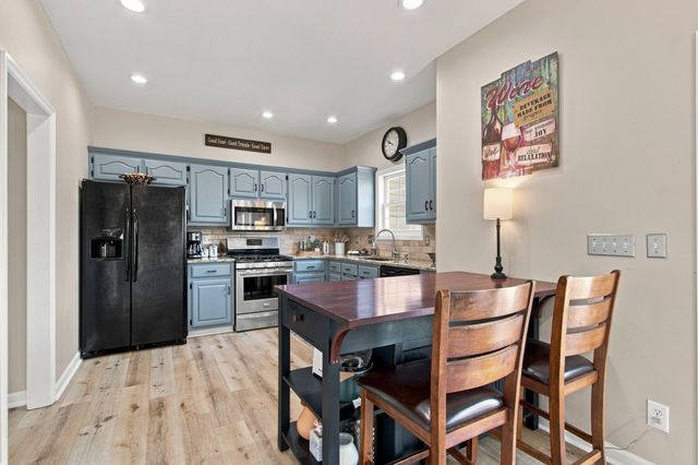 847 Nathan Dr, Columbia, TN 38401