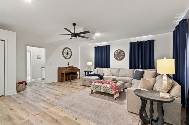 847 Nathan Dr, Columbia, TN 38401