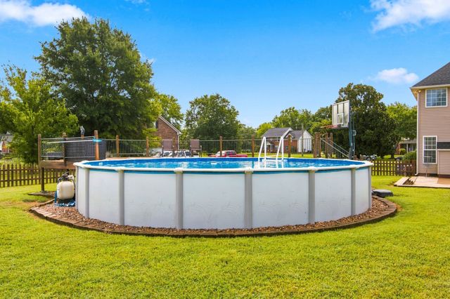 847 Nathan Dr, Columbia, TN 38401