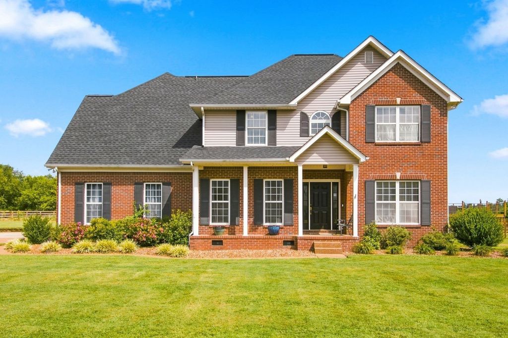 847 Nathan Dr, Columbia, TN 38401