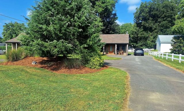 609 Whitthorne St, Shelbyville, TN 37160