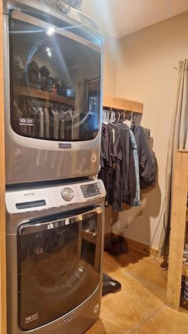 609 Whitthorne St, Shelbyville, TN 37160