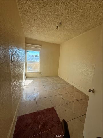 4257 San Pedro Place, Los Angeles, CA 90011