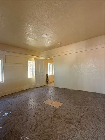 4257 San Pedro Place, Los Angeles, CA 90011