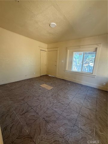 4257 San Pedro Place, Los Angeles, CA 90011
