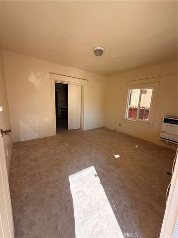 4257 San Pedro Place, Los Angeles, CA 90011