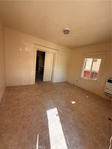 4257 San Pedro Place, Los Angeles, CA 90011