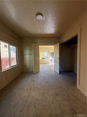4257 San Pedro Place, Los Angeles, CA 90011