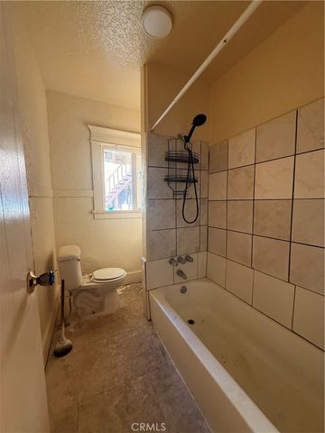 4257 San Pedro Place, Los Angeles, CA 90011