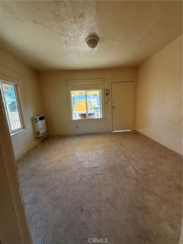 4257 San Pedro Place, Los Angeles, CA 90011
