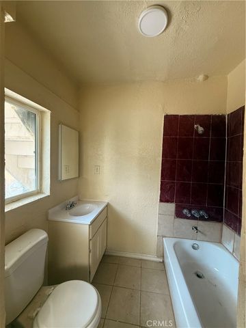 4257 San Pedro Place, Los Angeles, CA 90011