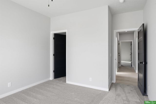 5614 N 198th Street, Elkhorn, NE 68022