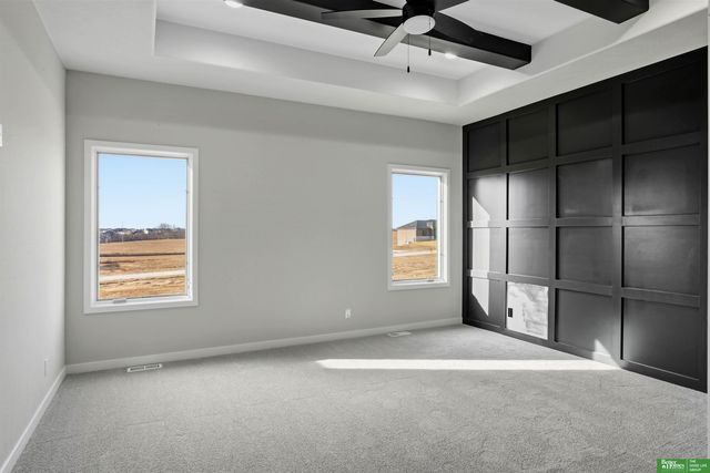 5614 N 198th Street, Elkhorn, NE 68022