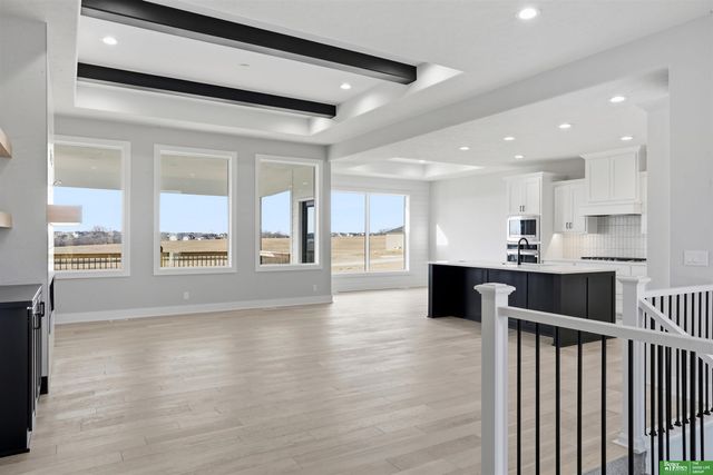 5614 N 198th Street, Elkhorn, NE 68022