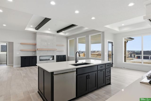 5614 N 198th Street, Elkhorn, NE 68022