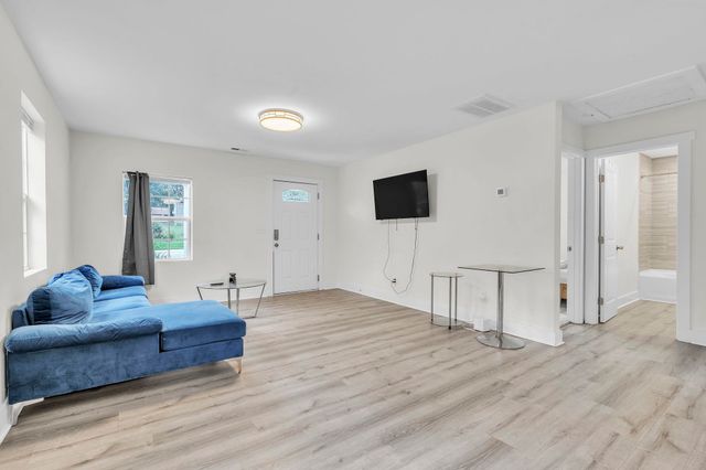 34 Jamison Street, Greenville, SC 29611