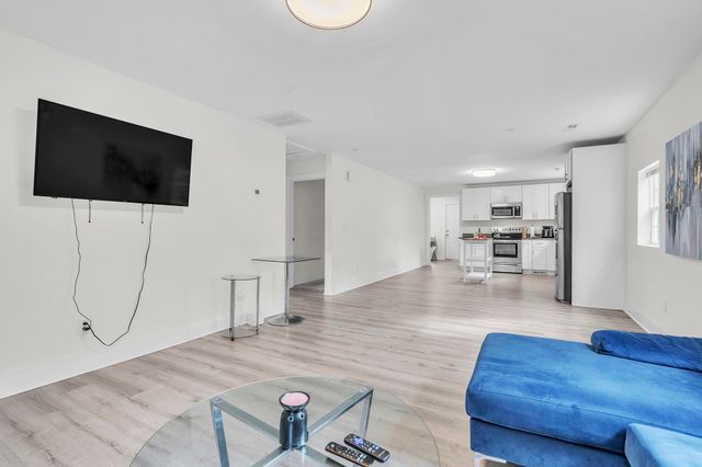 34 Jamison Street, Greenville, SC 29611