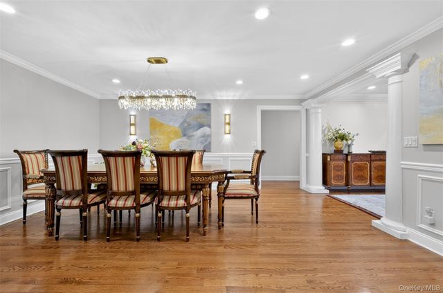 125 Mimosa Drive, East Hills, NY 11576