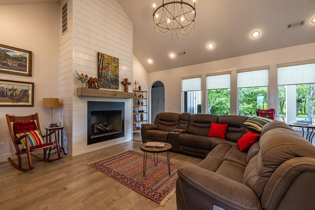 3442 N Sweet Osage Lane, Fayetteville, AR 72704