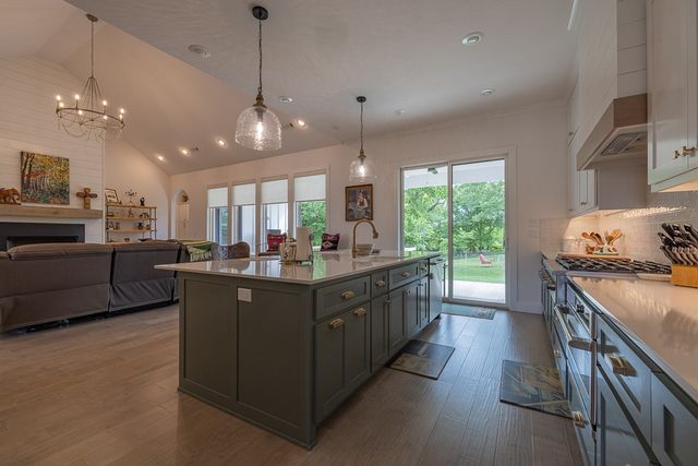 3442 N Sweet Osage Lane, Fayetteville, AR 72704
