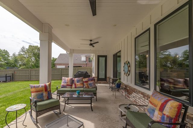 3442 N Sweet Osage Lane, Fayetteville, AR 72704