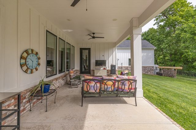 3442 N Sweet Osage Lane, Fayetteville, AR 72704
