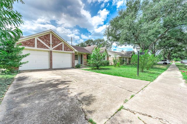 12323 Lima Drive, Houston, TX 77099