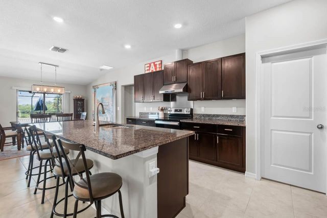 809 TIMELESS MOSS DRIVE, Ruskin, FL 33570