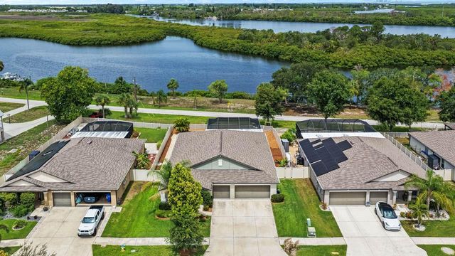 809 TIMELESS MOSS DRIVE, Ruskin, FL 33570