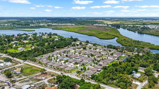 809 TIMELESS MOSS DRIVE, Ruskin, FL 33570