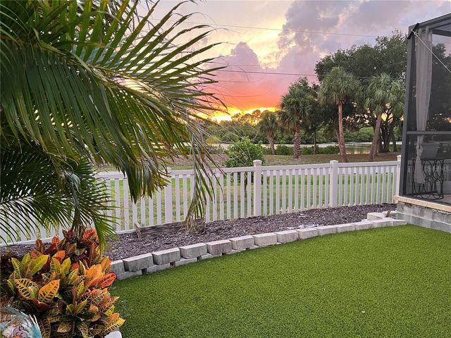 809 TIMELESS MOSS DRIVE, Ruskin, FL 33570