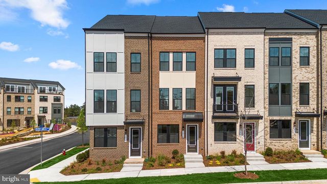 13730 AVIATION PL, Herndon, VA 20171