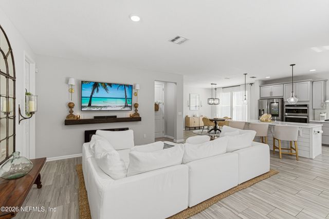 23 CLOVERBROOK Road, St. Johns, FL 32259