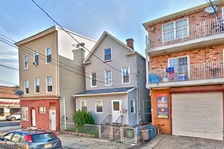 461 Fulton St, Elizabeth City, NJ 07206