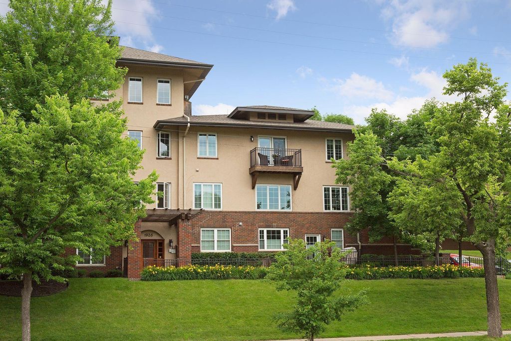 1926 Pleasant Avenue 101, Minneapolis, MN 55403 — photo 2