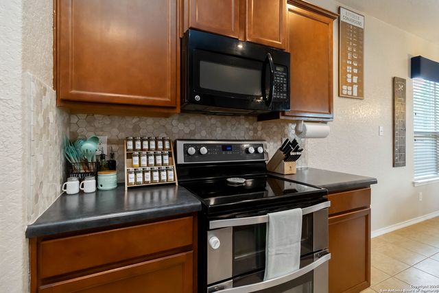 6314 Black Bear, San Antonio, TX 78253