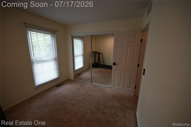 256 1st Street, Rochester, MI 48307