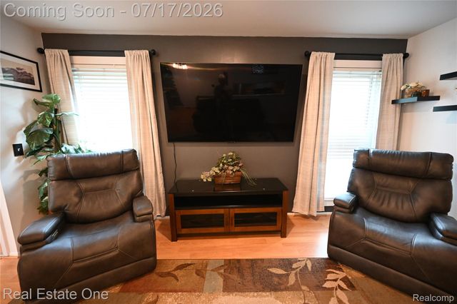 256 1st Street, Rochester, MI 48307