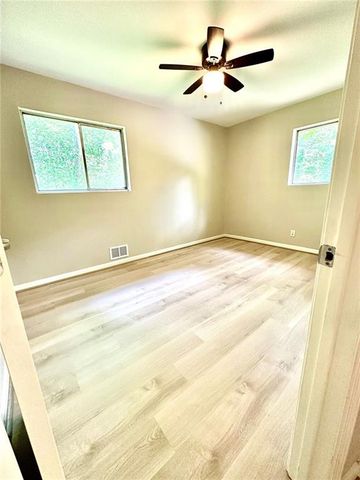 1726 Fairburn SW Road, Atlanta, GA 30331