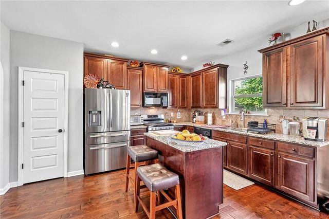1650 Horseshoe Creek Lane, Cumming, GA 30041