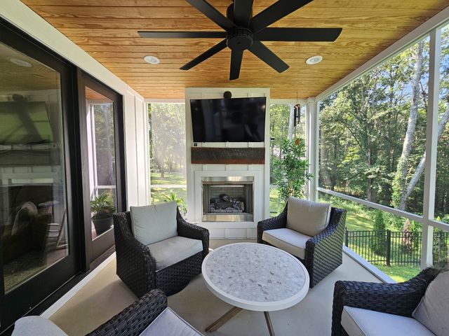 73 Cypress Point Dr, Winchester, TN 37398