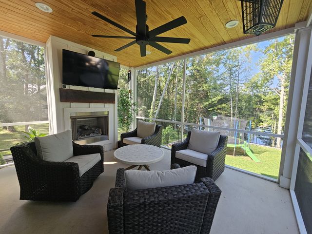 73 Cypress Point Dr, Winchester, TN 37398