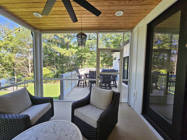 73 Cypress Point Dr, Winchester, TN 37398