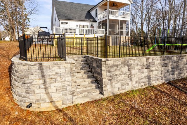 73 Cypress Point Dr, Winchester, TN 37398