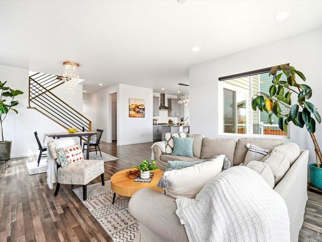 17464 Olive St, Broomfield, CO 80023