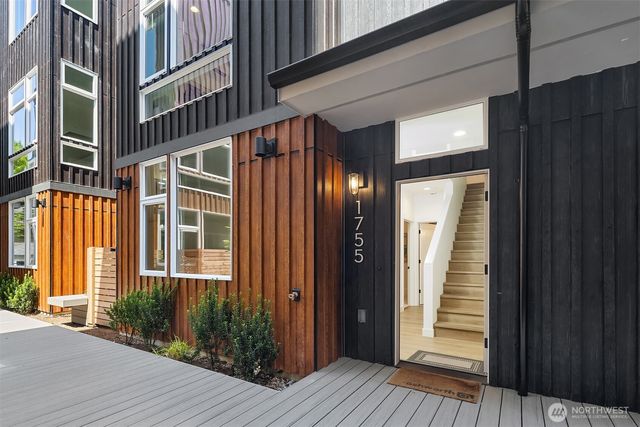 1745 17th Avenue, Seattle, WA 98122